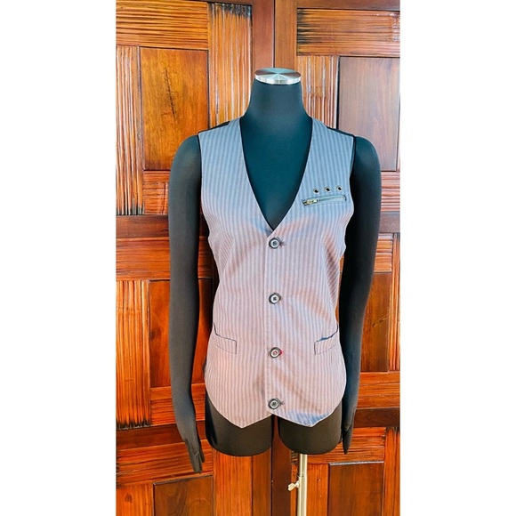 Tranquility Mayhem Vest - Picture 3 of 7